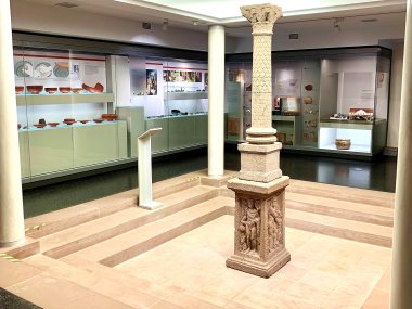 Säule im Museum